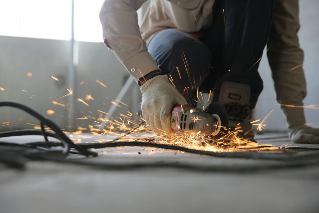 O Síndico Pode Autorizar Obras sem Consultar os Moradores
